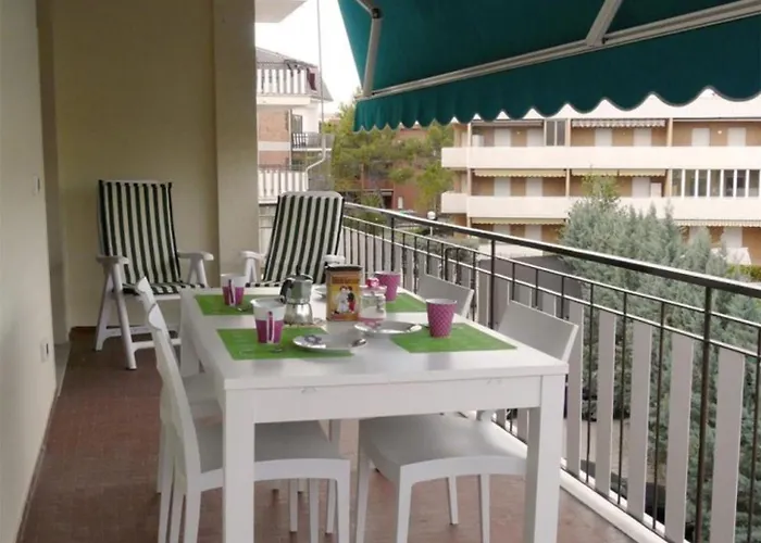 Apartment Spacious For Families And Friends In