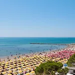 Spacious For Families And Friends In Appartement Grado