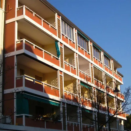 Spacious For Families And Friends In Grado